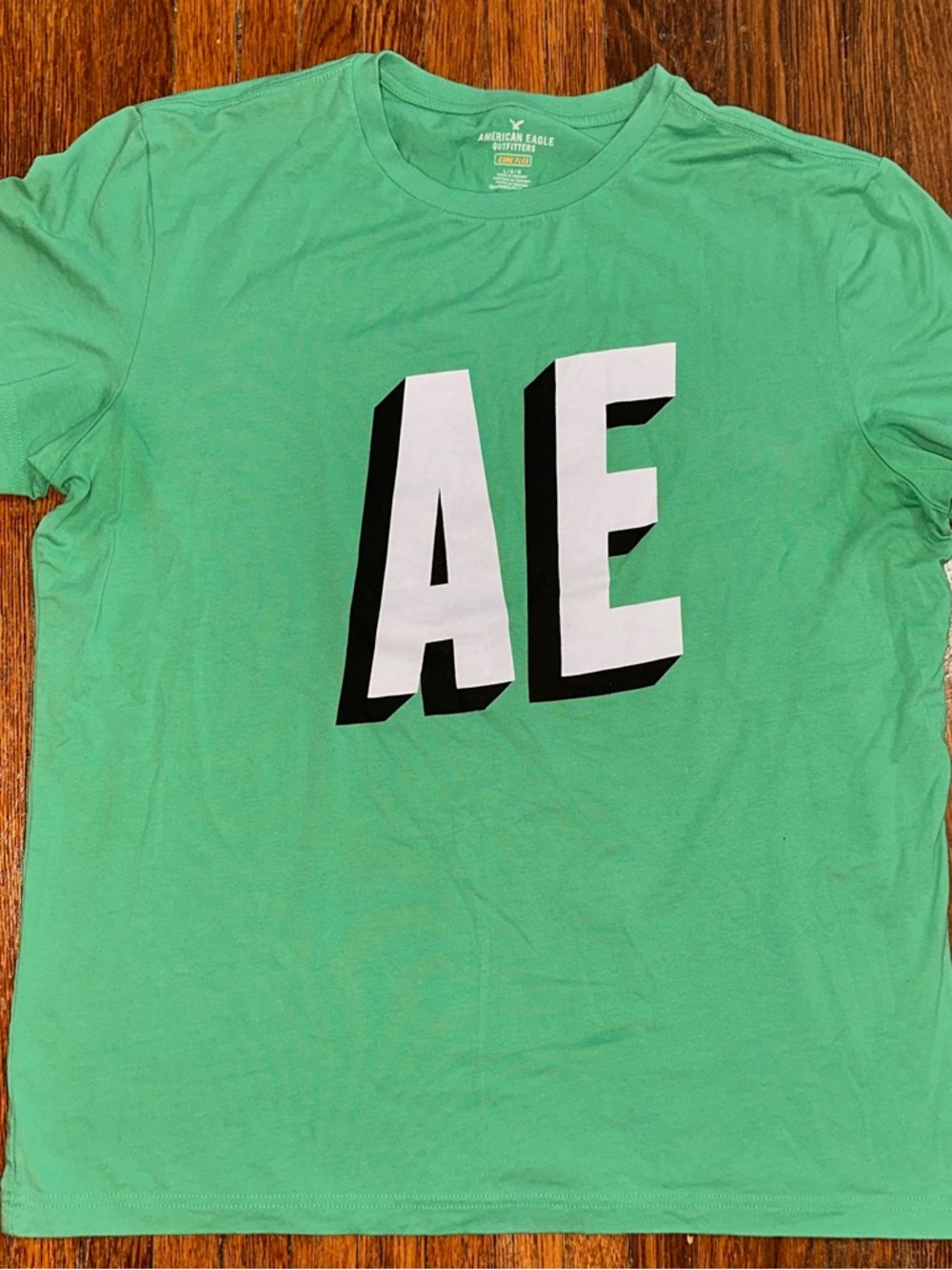 Men’s Large American Eagle Green Core Flex Short Sleeve Graphic Shirt